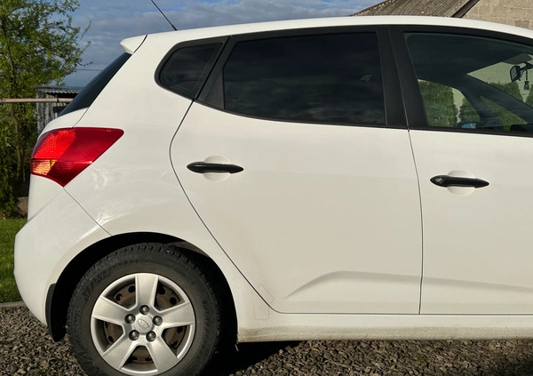 Kia Venga cena 26400 przebieg: 126000, rok produkcji 2010 z Pyskowice małe 596
